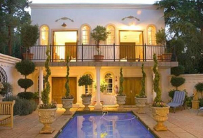 Отель Pheasant Hill Bed and Breakfast  Претория